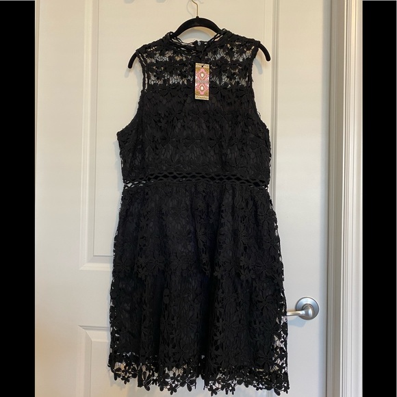 Boohoo Dresses & Skirts - NWT BooHoo black lace dress